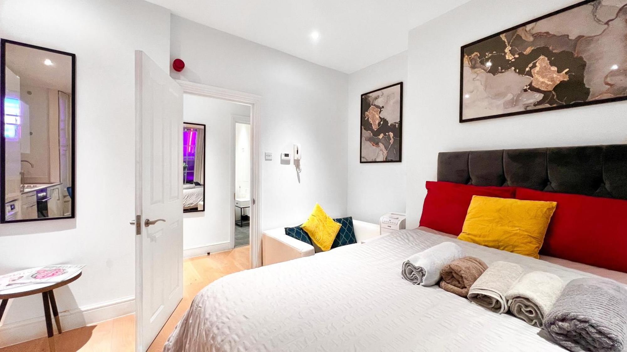 Mayfair Studio By Oxford Street - Luxurylondonstays Екстер'єр фото